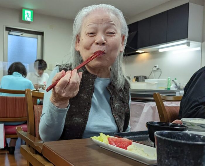 藤枝市老人ホーム_ポテトサラダとフレッシュサラダ