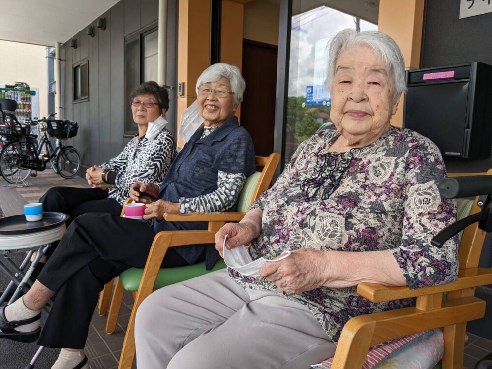 静岡市清水区老人ホーム_日光浴