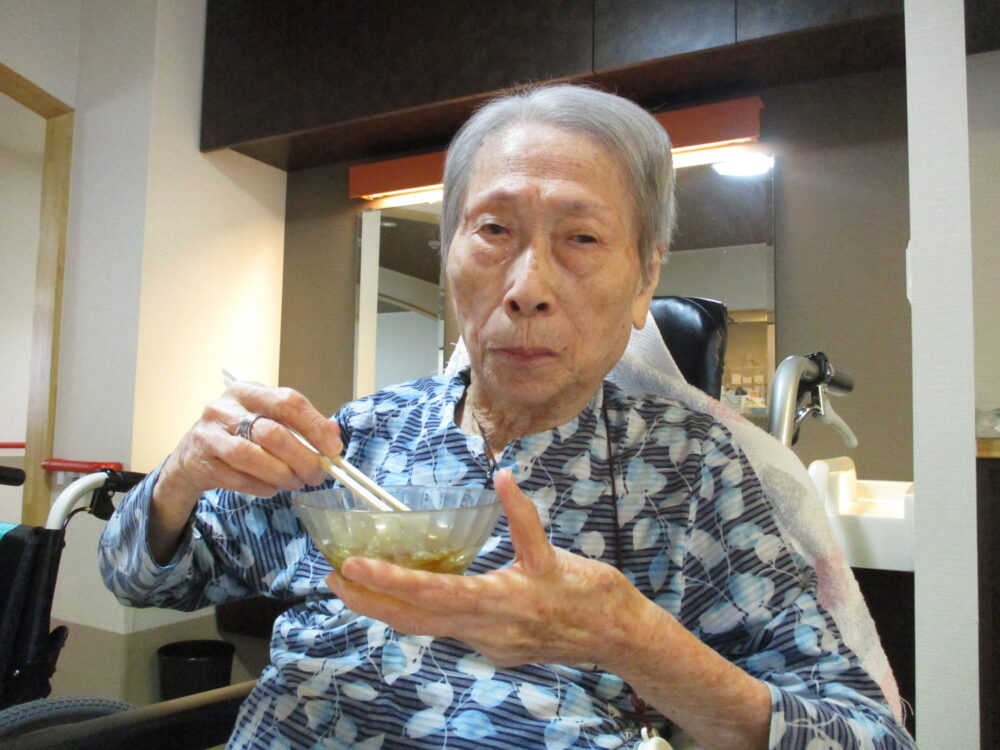 静岡市葵区有料老人ホーム_季節のお茶会「ところてん」