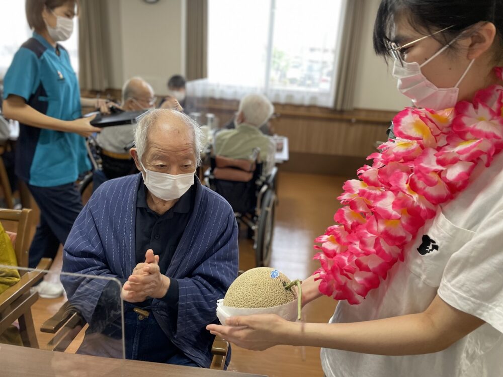 藤枝市老人ホーム_いしがみ農園のメロン