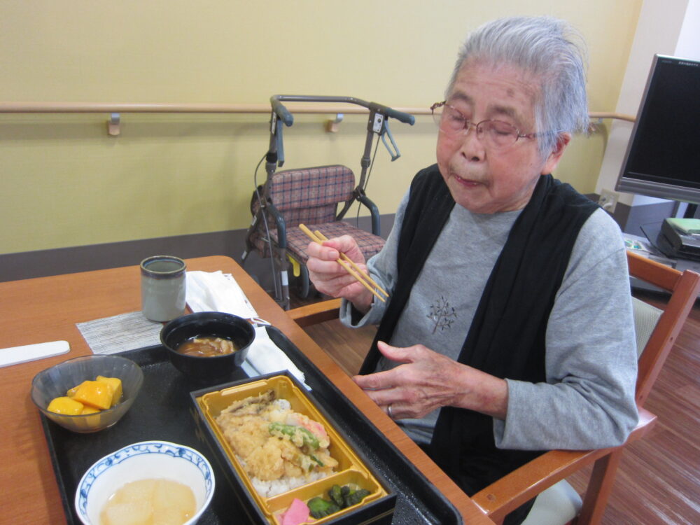 静岡市葵区有料老人ホーム_8月の行事食