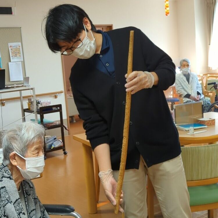 藤枝市老人ホーム_自然薯の磯部揚げ