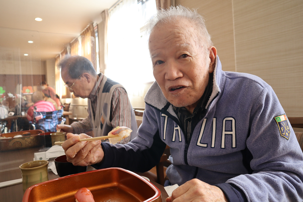 静岡市葵区有料老人ホーム_花水木ランチ吉野鮨