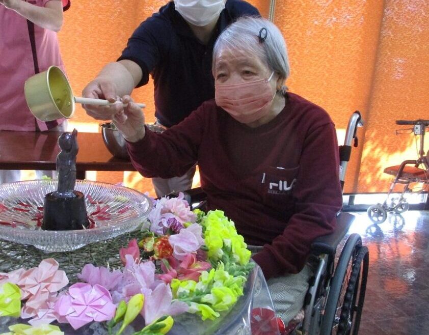 静岡市駿河区有料老人ホーム_花祭りレク