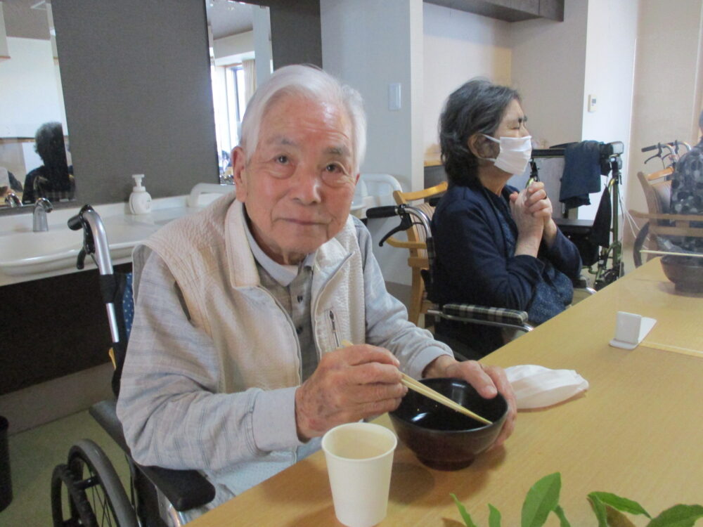 静岡市葵区老人ホーム_茶摘みと茶そばの会