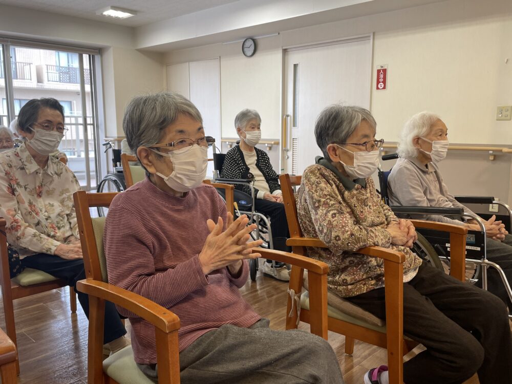 静岡市葵区有料老人ホーム_100歳（紀寿）を祝う会