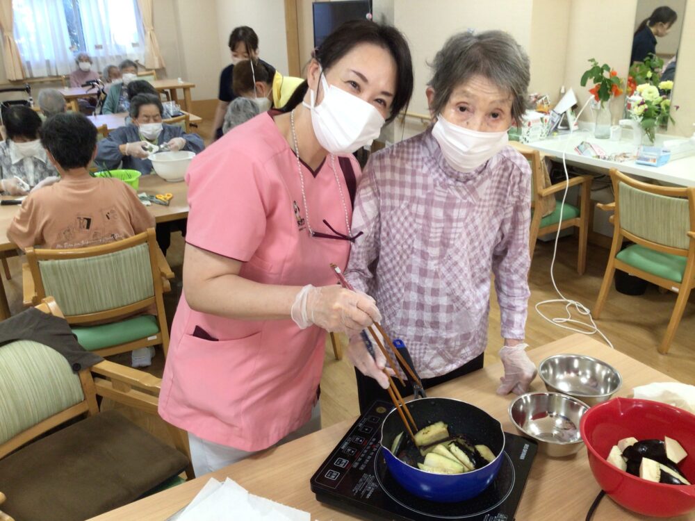 浜松市老人ホーム_夏野菜のおろし蕎麦