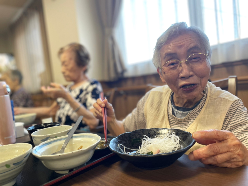 藤枝市老人ホーム_8月YU－KA食堂旬のお刺身盛り合わせ