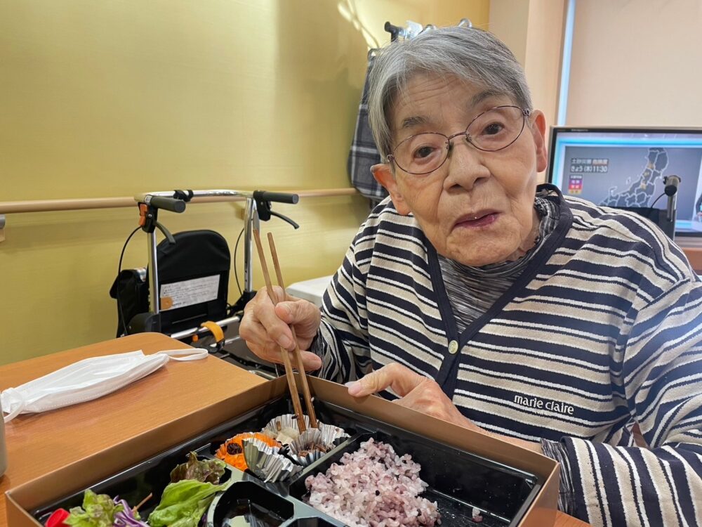 静岡市葵区有料老人ホーム_花水木ランチ「オステリアマツカゼ」のお弁当