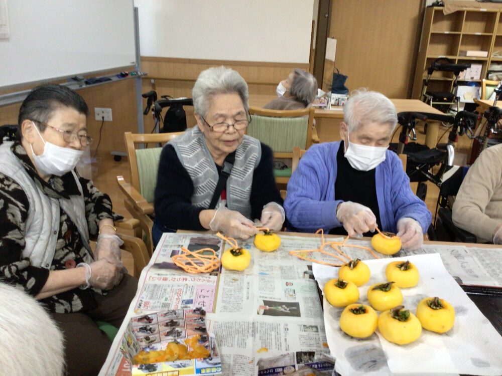 藤枝市老人ホーム_干し柿作り