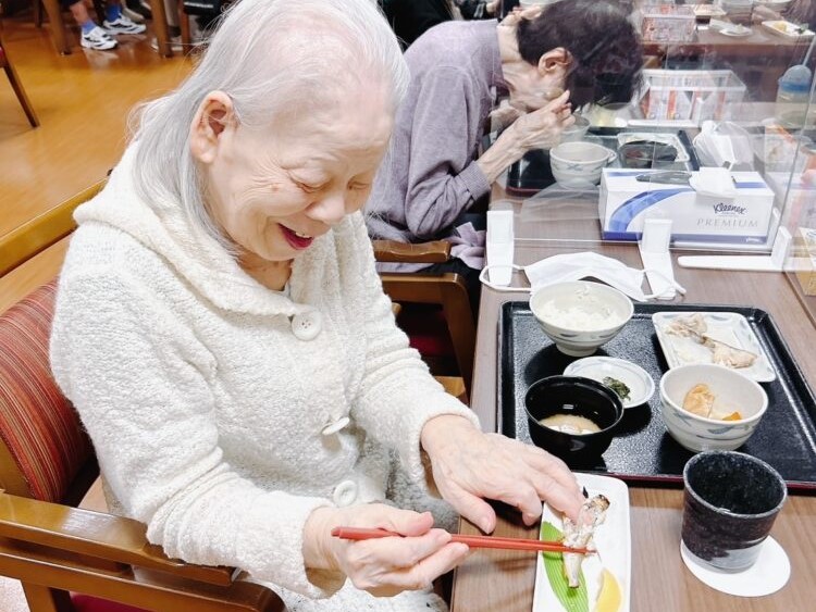 藤枝市老人ホーム_11月YU－KA食堂本ししゃもの食べ比べ