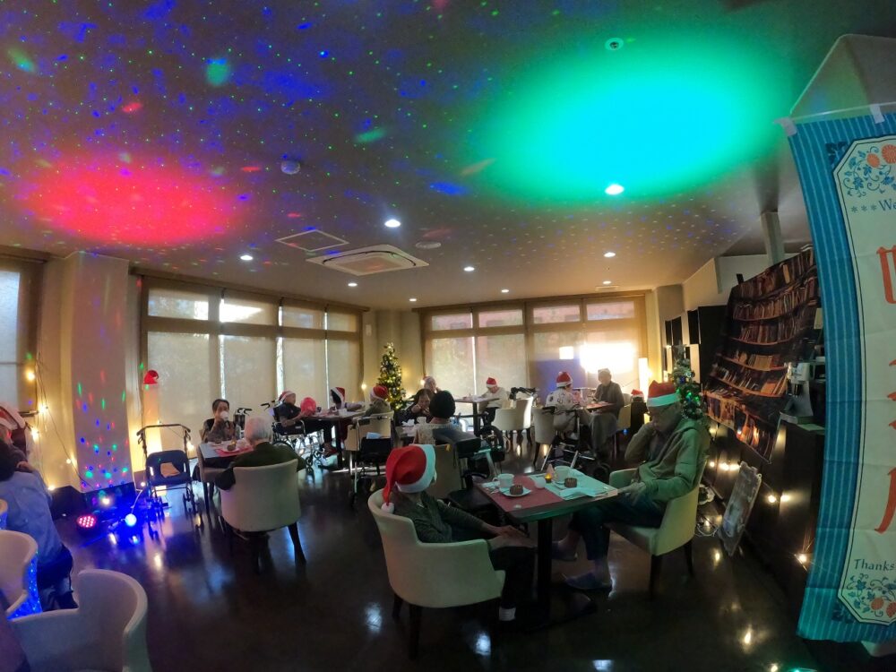 静岡市葵区有料老人ホーム_喫茶花水木Xmas