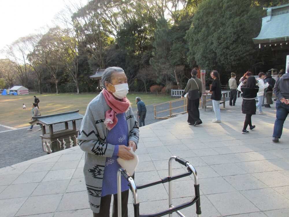 静岡市葵区有料老人ホーム_護国神社へ初詣に行ってきました