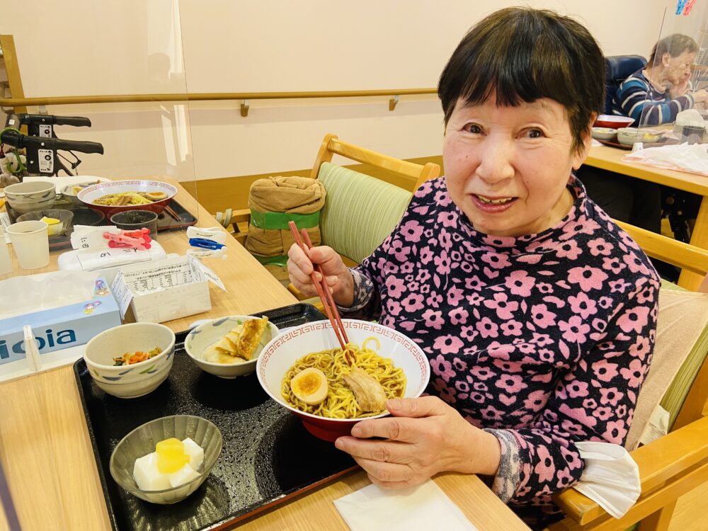 静岡市清水区老人ホーム_醤油ラーメン