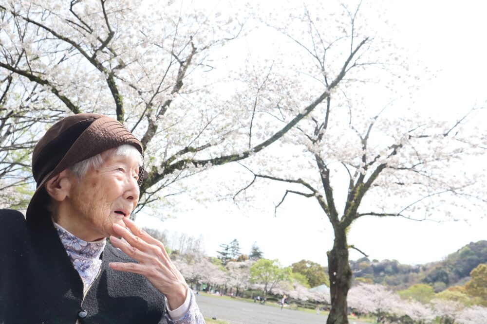 静岡市葵区有料老人ホーム_お花見散歩