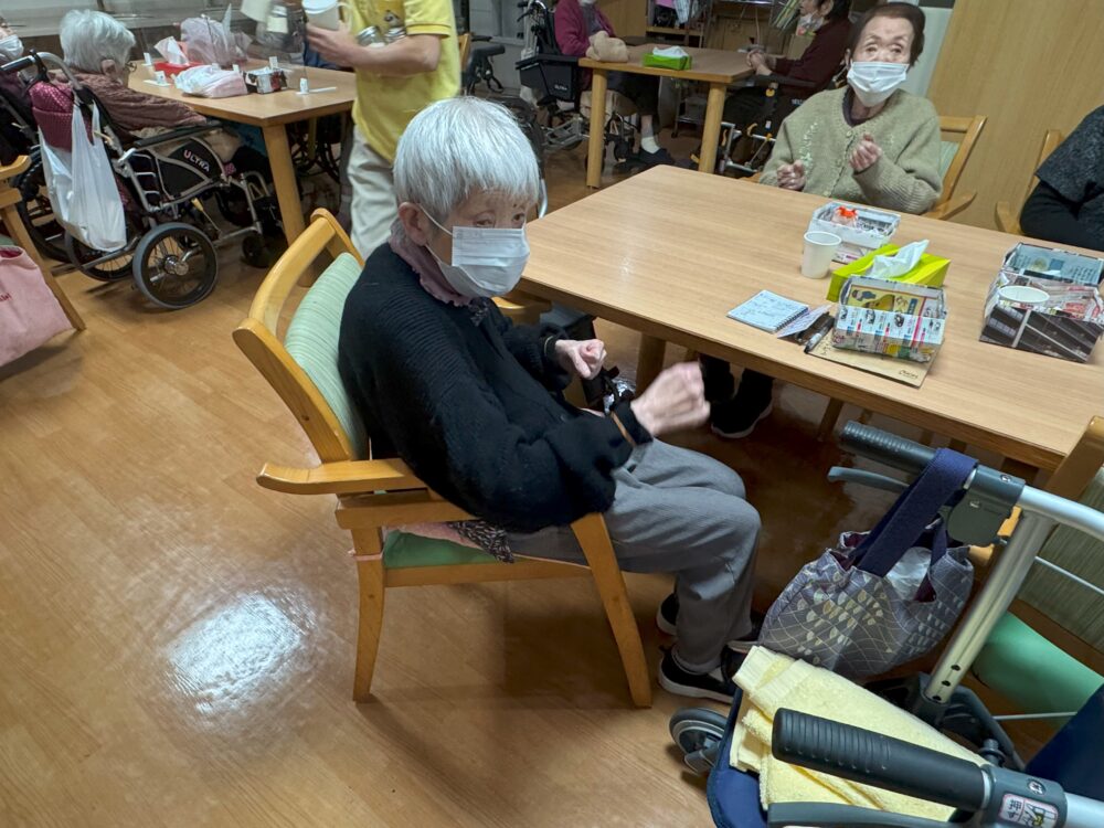 藤枝市老人ホーム_作業療法士監修下肢筋力運動