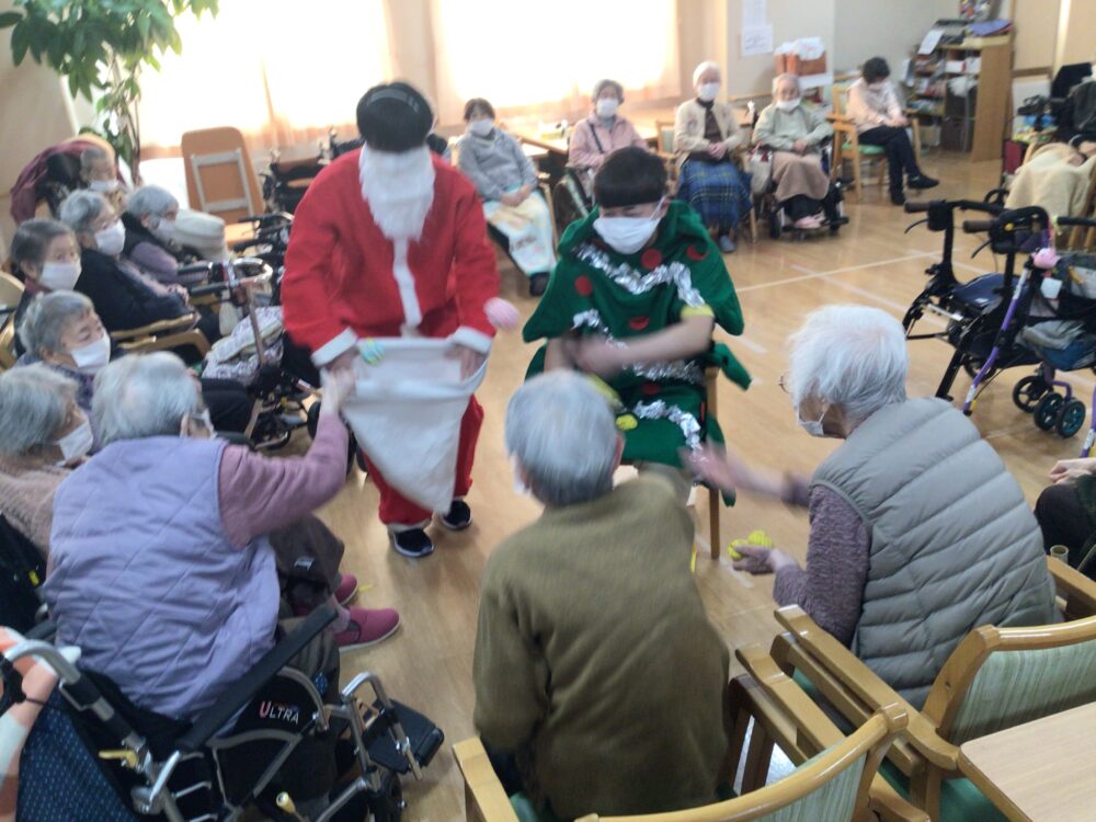 浜松市老人ホーム_12月24日クリスマス会