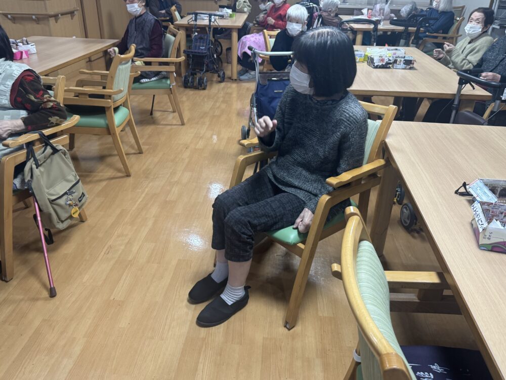 藤枝市老人ホーム_作業療法士監修下肢筋力運動