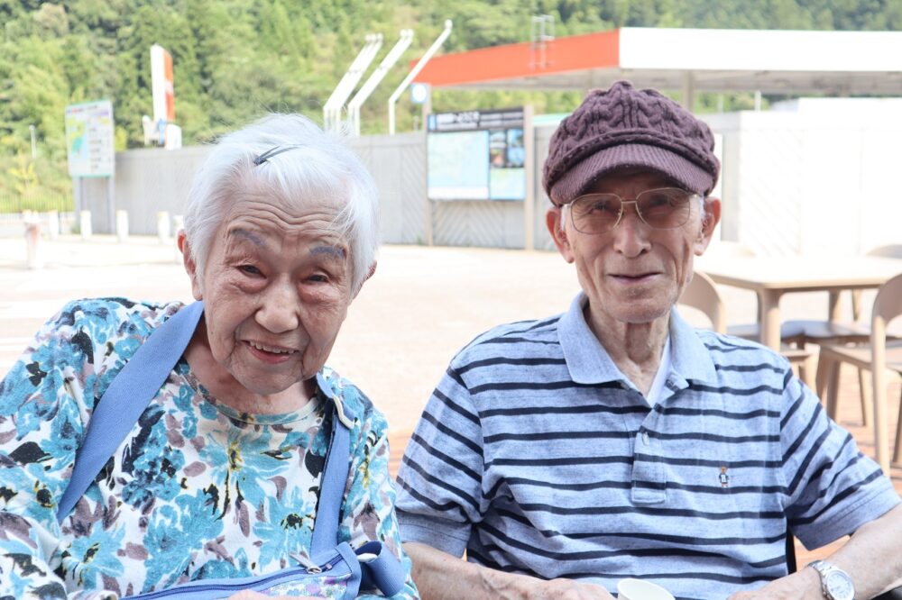 老人ホームに夫婦で入居するには
