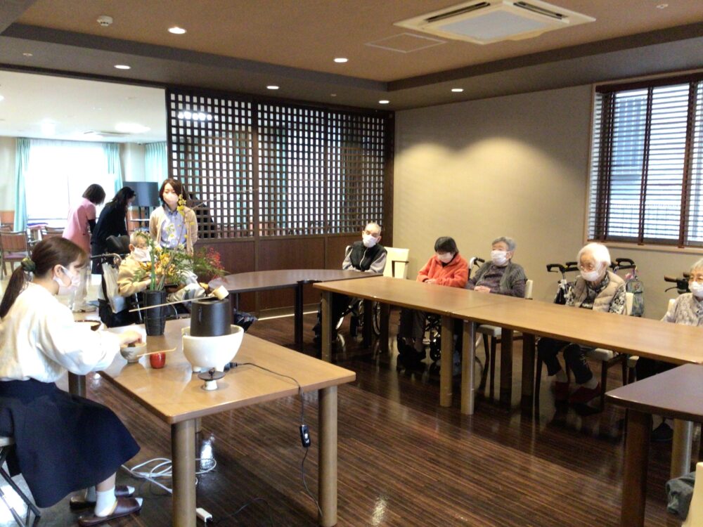 浜松市老人ホーム_新春抹茶会