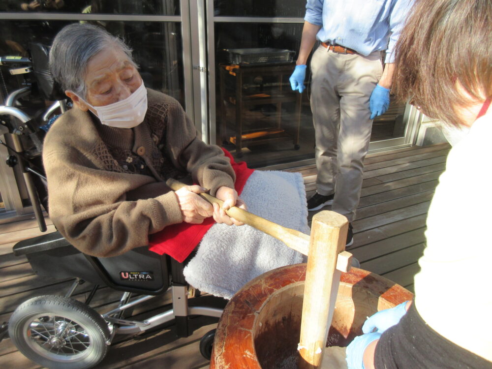 静岡市葵区有料老人ホーム_五感イベント第二弾餅つき