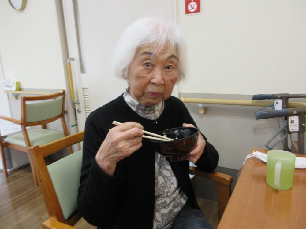 静岡市葵区有料老人ホーム_変わり蕎麦金な粉麺