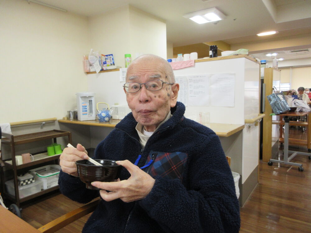 静岡市葵区有料老人ホーム_変わり蕎麦金な粉麺