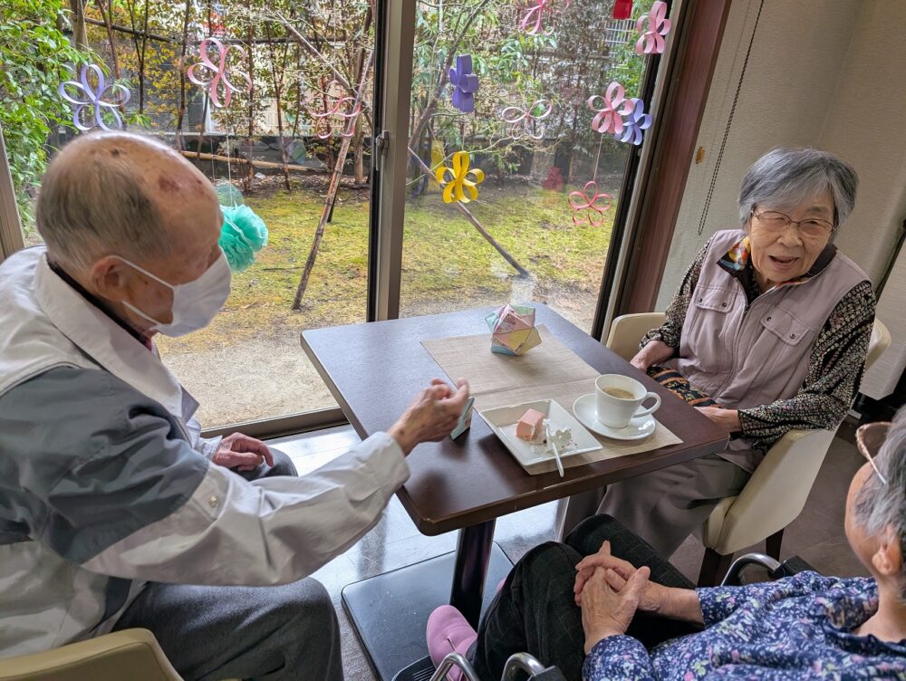 静岡市葵区有料老人ホーム_春カフェ