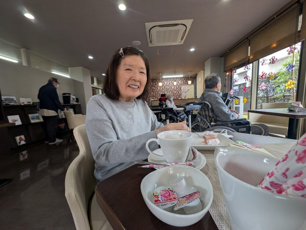 静岡市葵区有料老人ホーム_春カフェ
