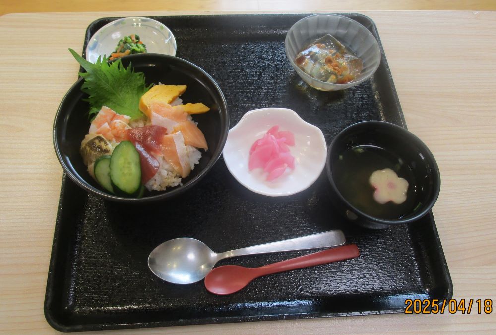 静岡市清水区老人ホーム_4月19日(金)ご家族参加型のぺんぎん食堂開催