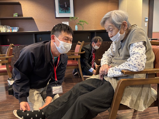 浜松市老人ホーム_靴のサイズの測定会