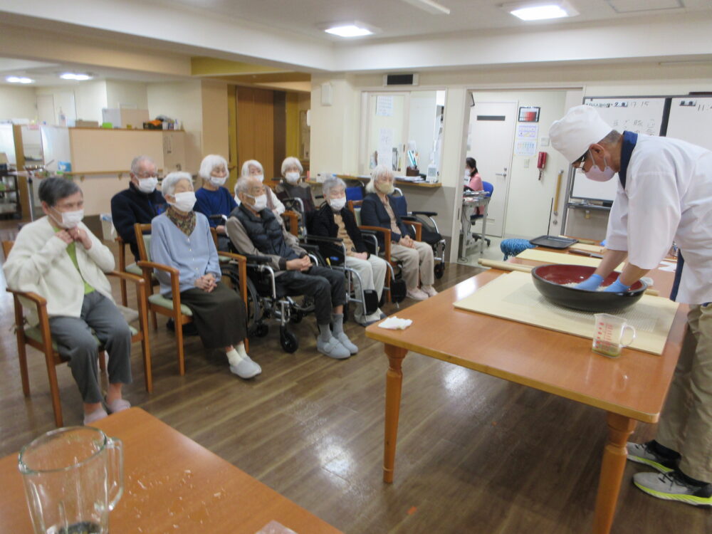 静岡市葵区有料老人ホーム_さくらそばにとろろを添えて