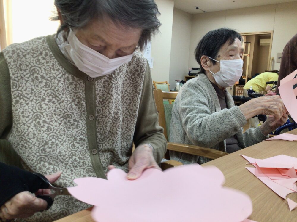 浜松市老人ホーム_春を感じるお花見とお花見会