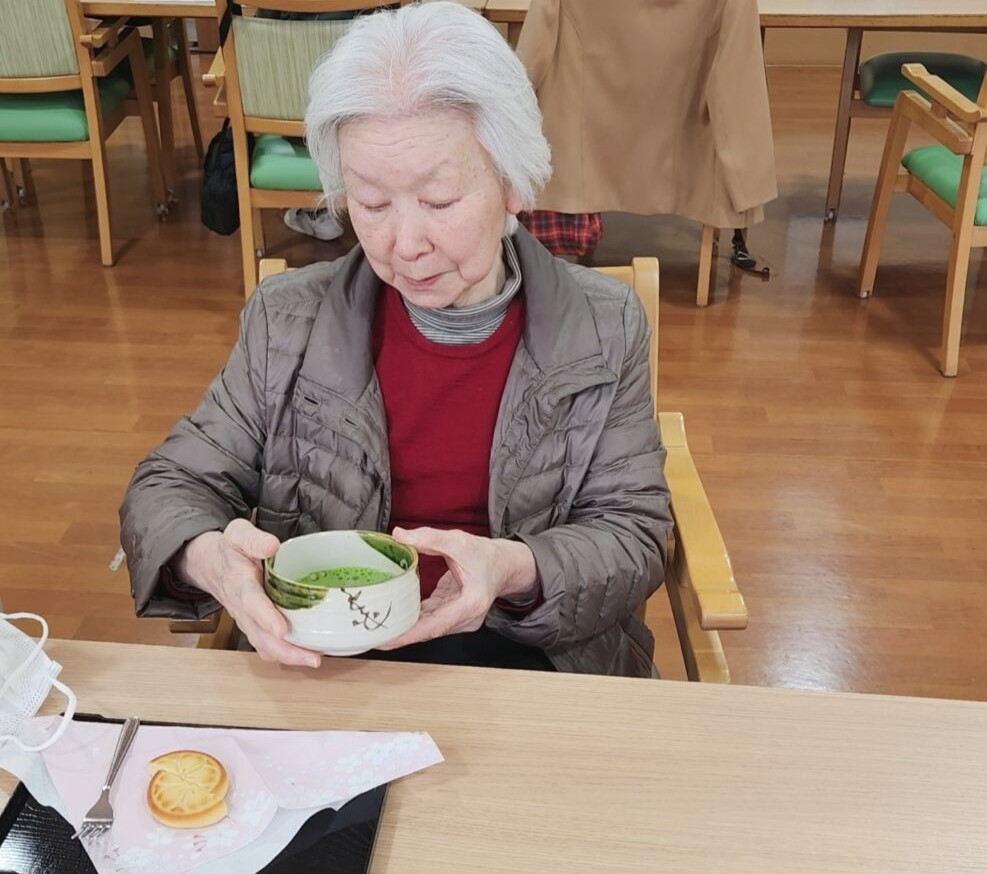 駿東郡長泉町老人ホーム_五感で感じるお茶会
