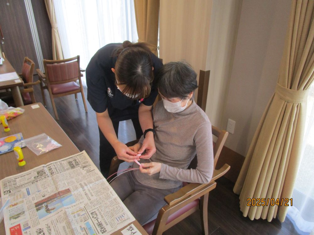 静岡市清水区老人ホーム_コースターを作ってケアマネさんにプレゼントしよう