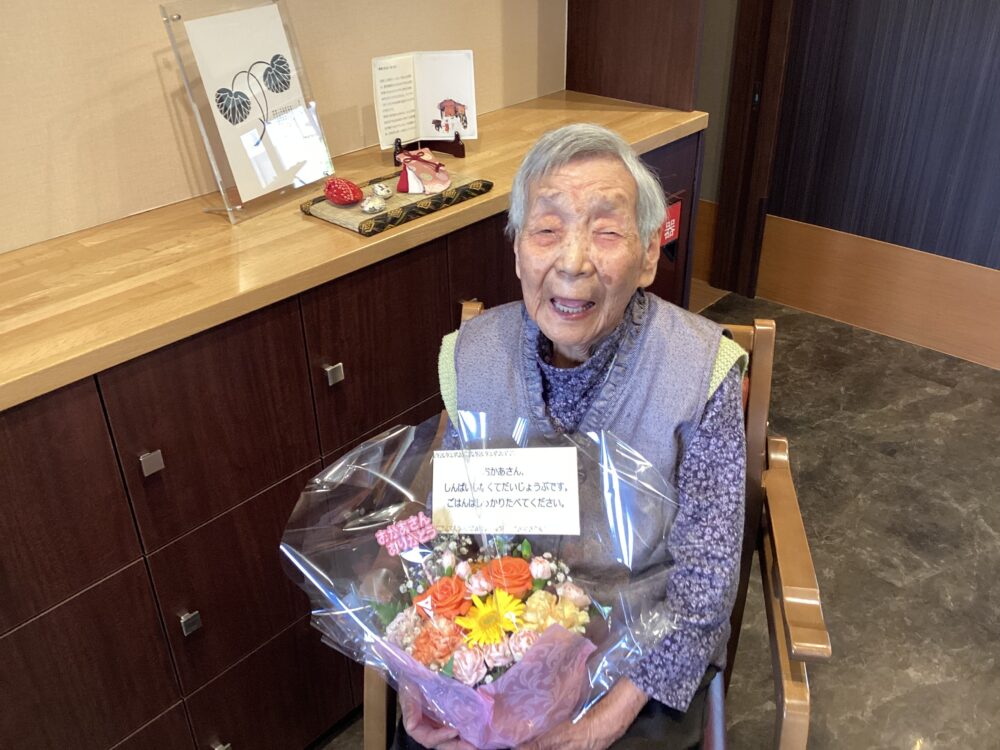 静岡市清水区老人ホーム_5月11日母の日