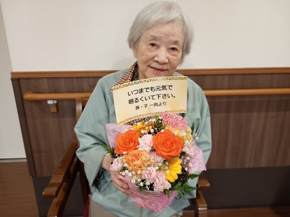 藤枝市老人ホーム_5月母の日イベント