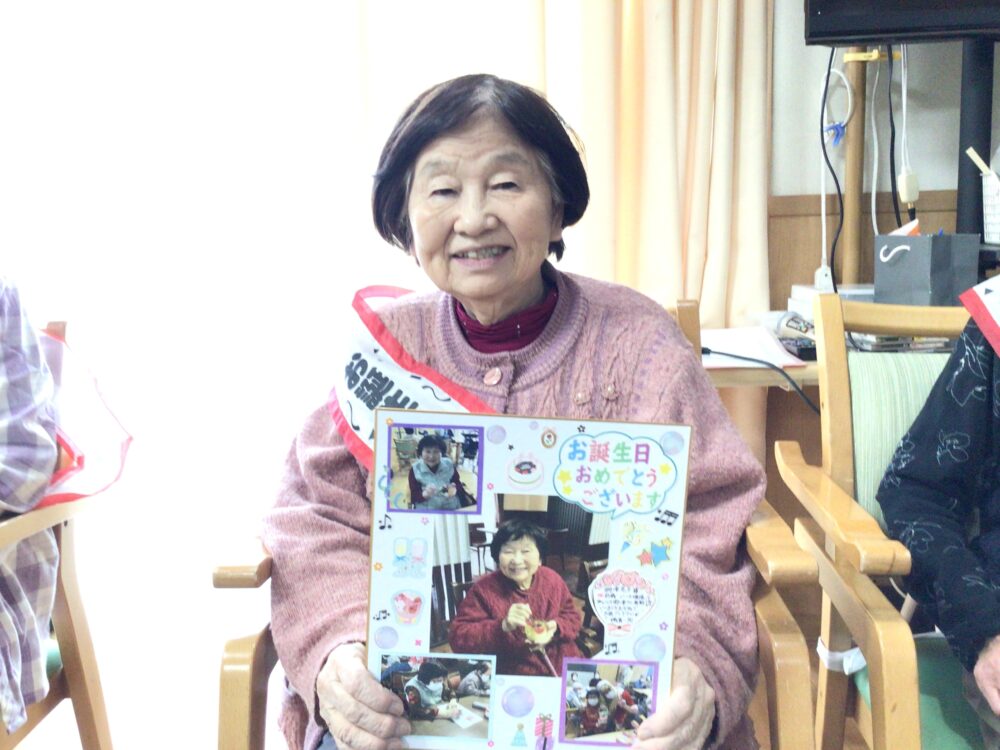 藤枝市老人ホーム_5月お誕生日会
