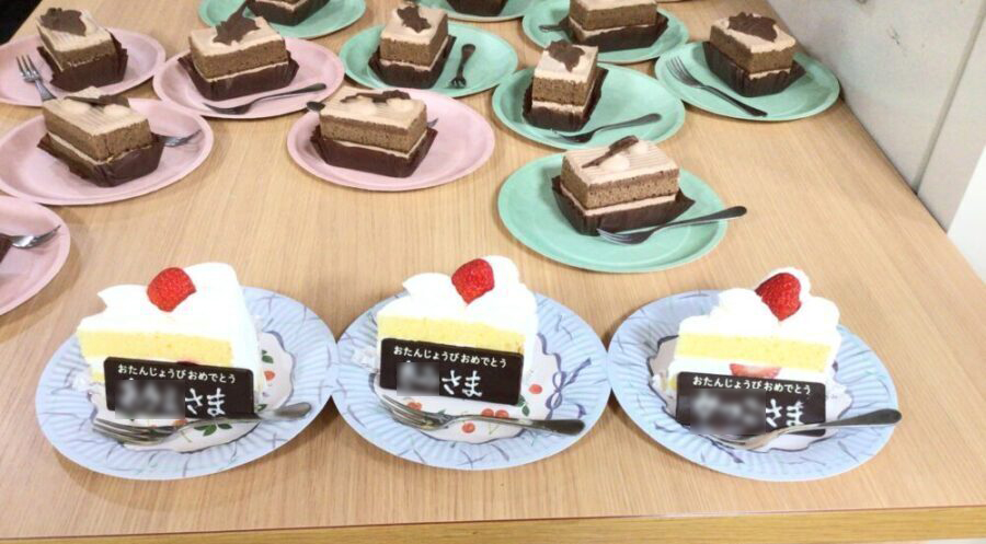 藤枝市老人ホーム_5月お誕生日会