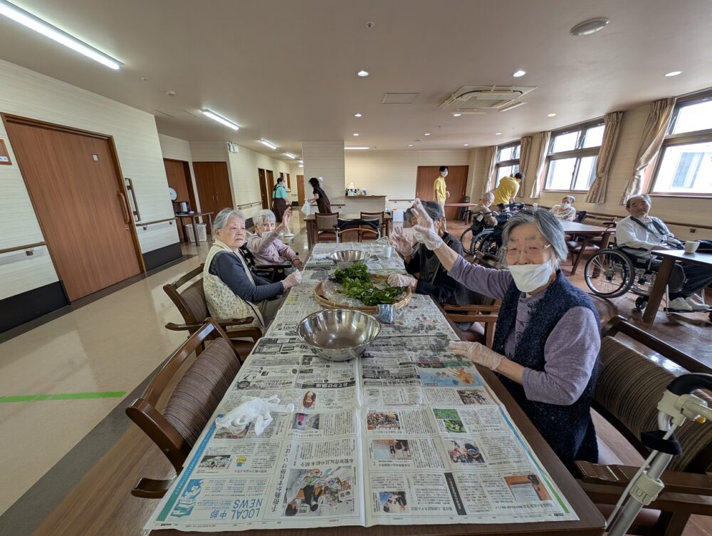静岡市葵区有料老人ホーム_新茶のてんぷら