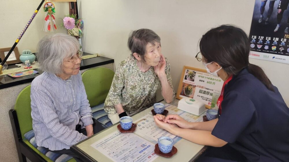 浜松市老人ホーム_涼を愉しむ七夕茶会 　準備編