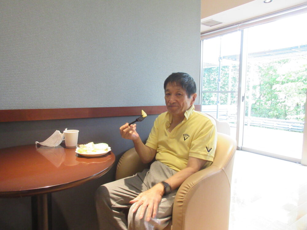 静岡市葵区有料老人ホーム_秋の味覚フルーツの会