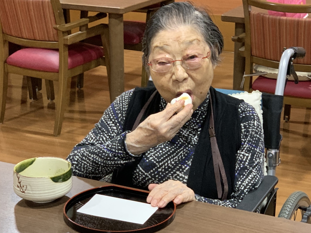 駿東郡長泉町老人ホーム_五感で感じるお茶会 芋名月と十五夜の記憶