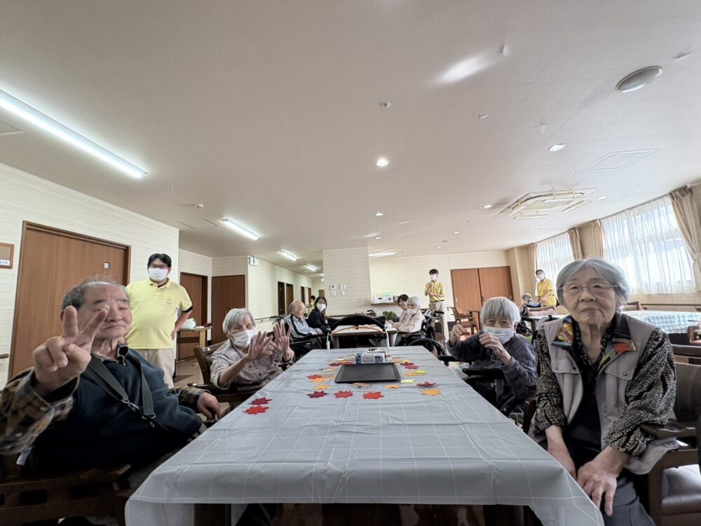 静岡市葵区有料老人ホーム_秋の味覚祭茶巾絞り