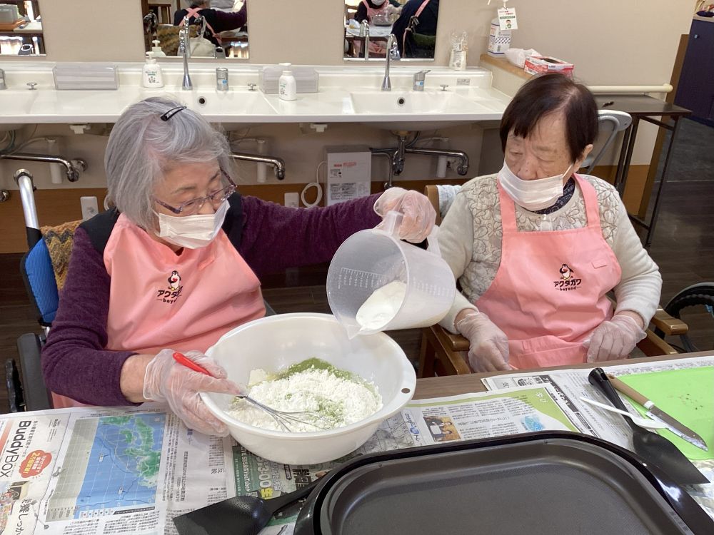 静岡市清水区老人ホーム_生活リハビリクラブ押切料理クラブ抹茶のパンケーキ
