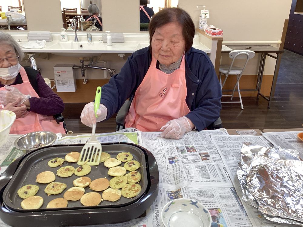 静岡市清水区老人ホーム_生活リハビリクラブ押切料理クラブ抹茶のパンケーキ