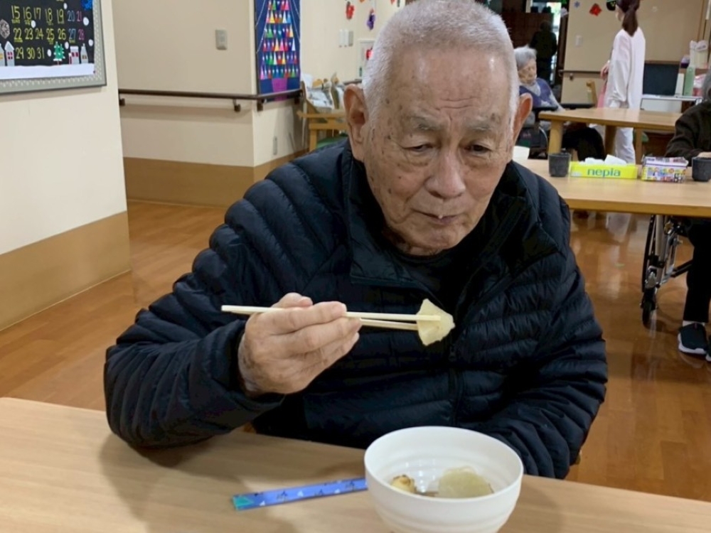 駿東郡長泉町老人ホーム_おでんを楽しむひととき