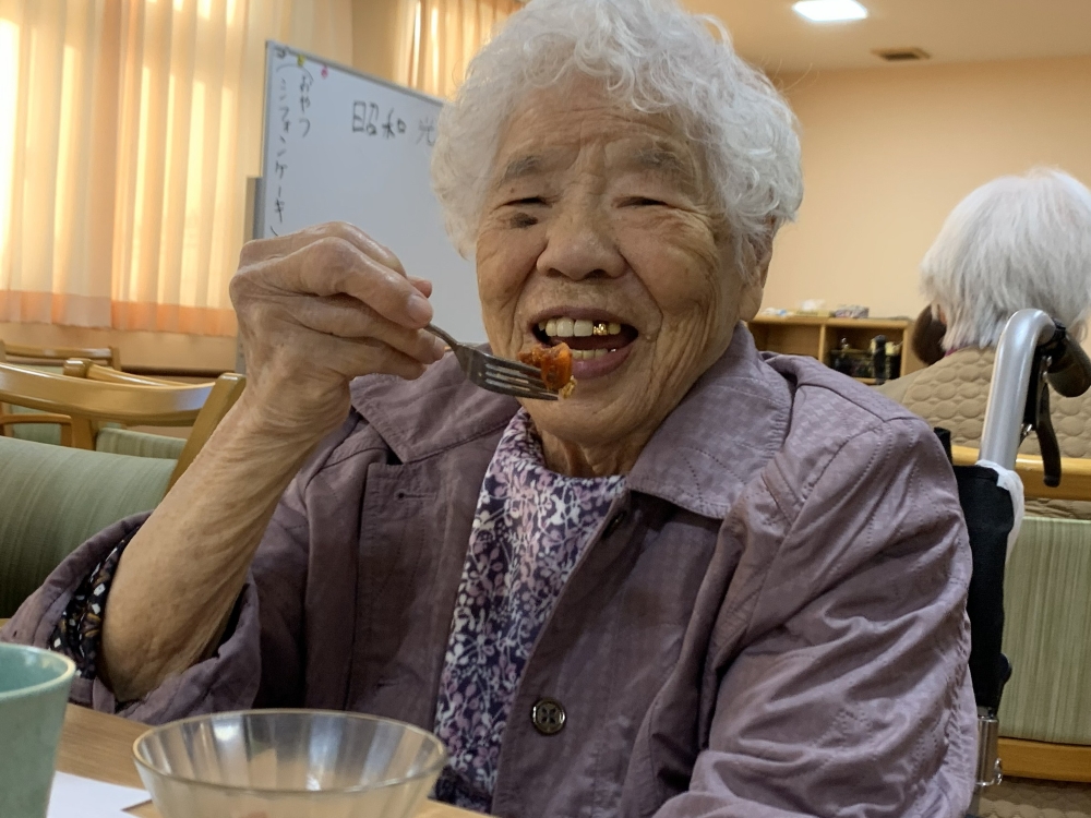 駿東郡長泉町老人ホーム_つくって・食べて・楽しむ！干し柿チャレンジ
