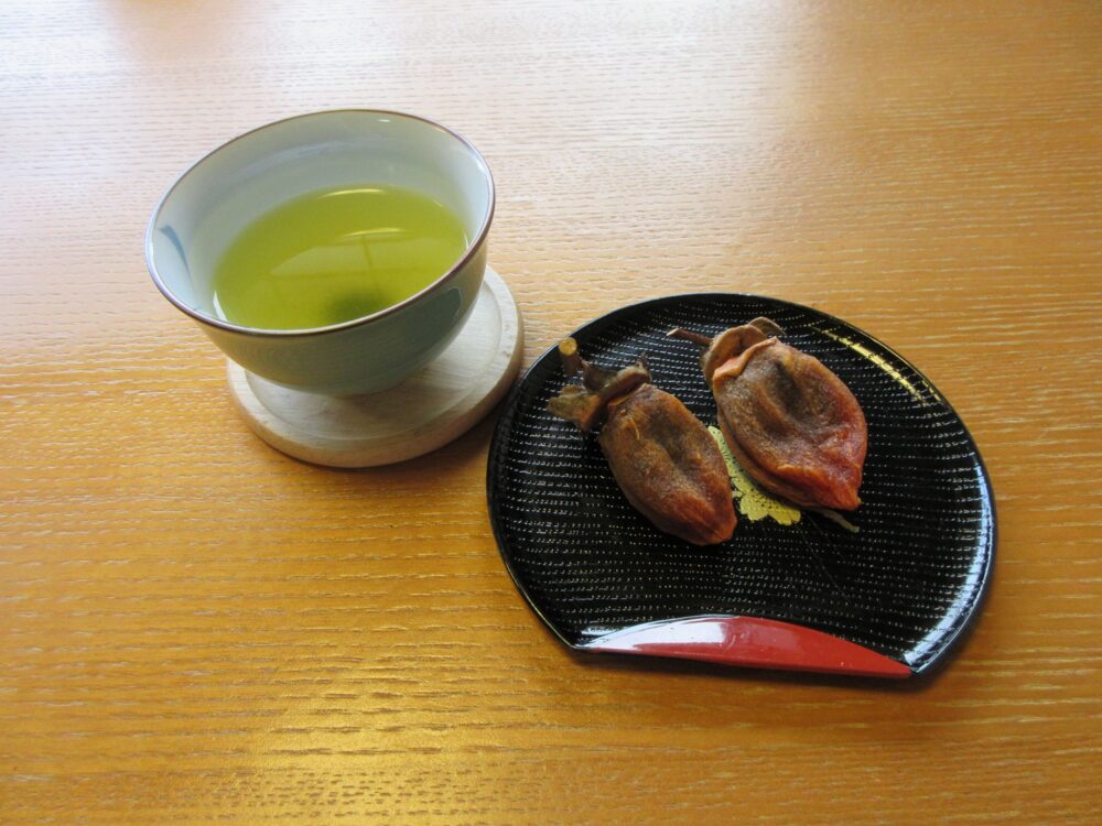 静岡市葵区老人ホーム_干し柿作り