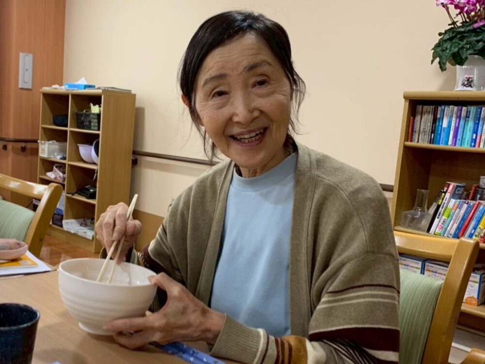 駿東郡長泉町老人ホーム_おでんを楽しむひととき